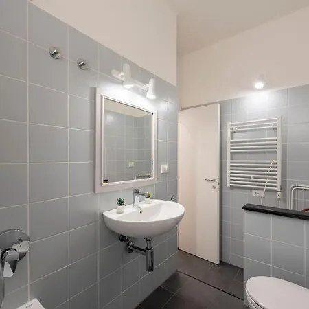 Vernazza Apartments * 베르나차