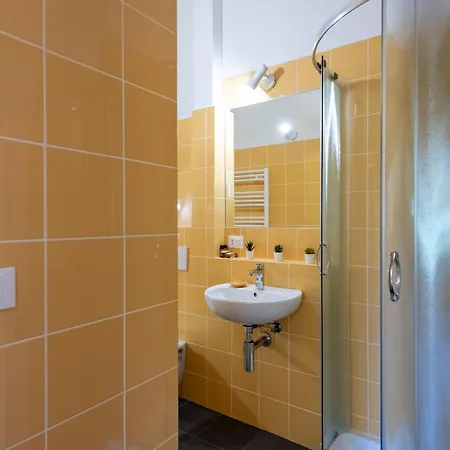 Vernazza Apartments