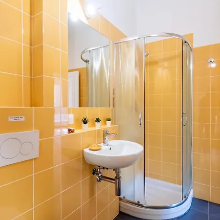 Vernazza Apartments