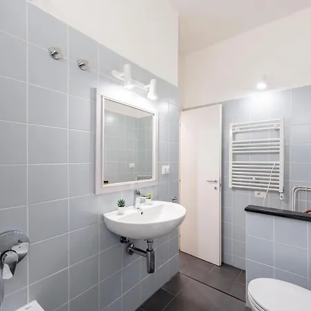 Vernazza Apartments