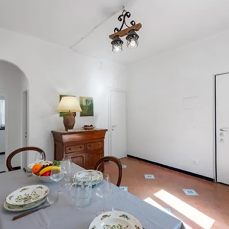 Vernazza Apartments