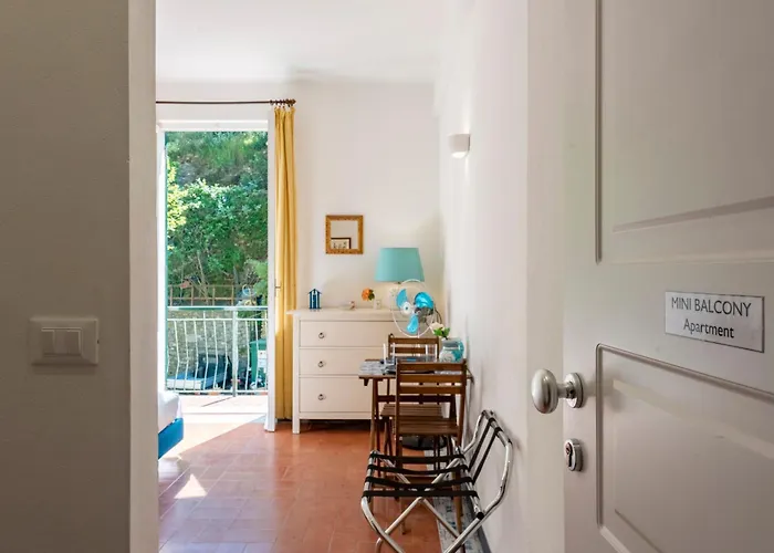 Vernazza Apartments Apartman *