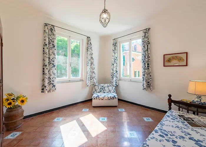 Vernazza Apartments